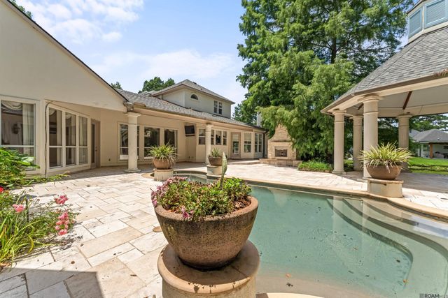 17735 Crossing Blvd, Baton Rouge, LA 70810