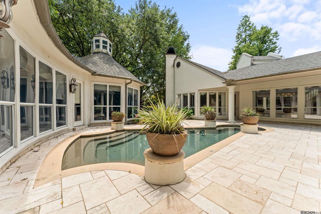 17735 Crossing Blvd, Baton Rouge, LA 70810