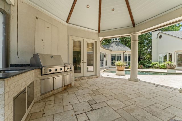 17735 Crossing Blvd, Baton Rouge, LA 70810
