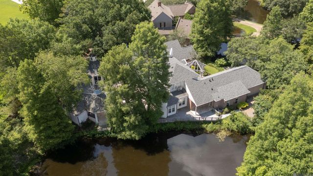 17735 Crossing Blvd, Baton Rouge, LA 70810