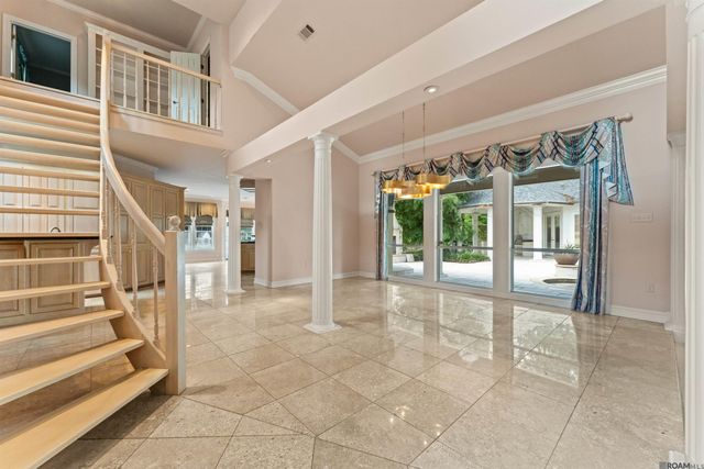 17735 Crossing Blvd, Baton Rouge, LA 70810