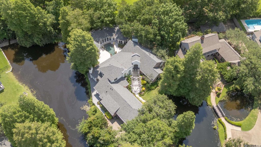 17735 Crossing Blvd, Baton Rouge, LA 70810