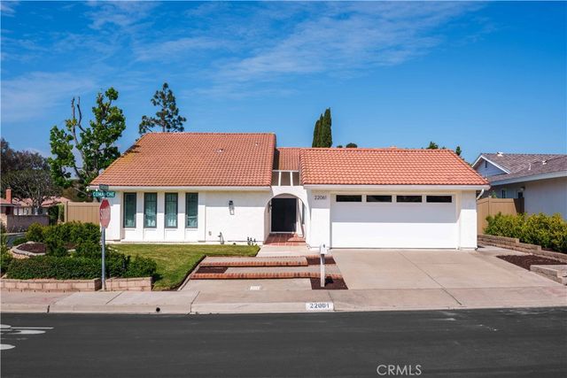 22061 Comanche, Lake Forest, CA 92630