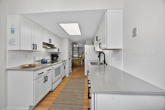 125 Shipyard Dr Apt 194, Hilton Head Island, SC 29928