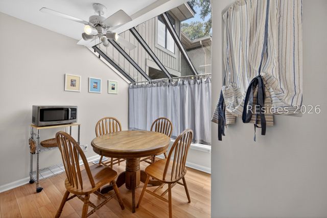 125 Shipyard Dr Apt 194, Hilton Head Island, SC 29928