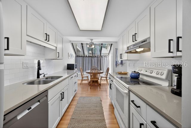 125 Shipyard Dr Apt 194, Hilton Head Island, SC 29928
