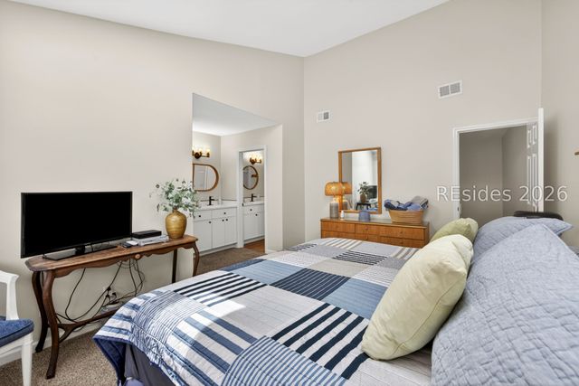 125 Shipyard Dr Apt 194, Hilton Head Island, SC 29928