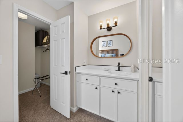 125 Shipyard Dr Apt 194, Hilton Head Island, SC 29928