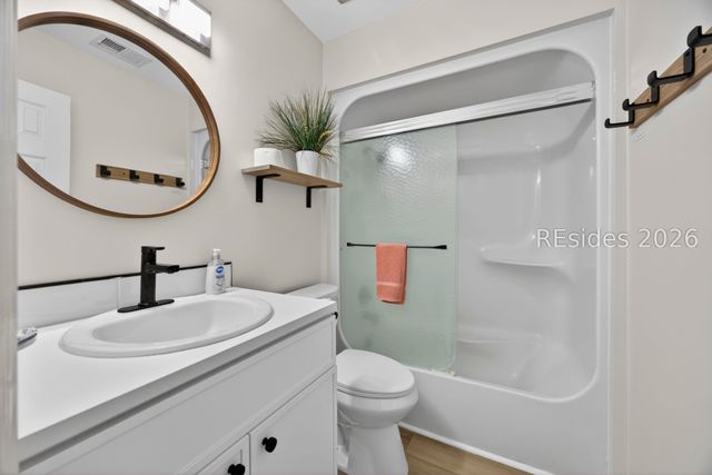 125 Shipyard Dr Apt 194, Hilton Head Island, SC 29928