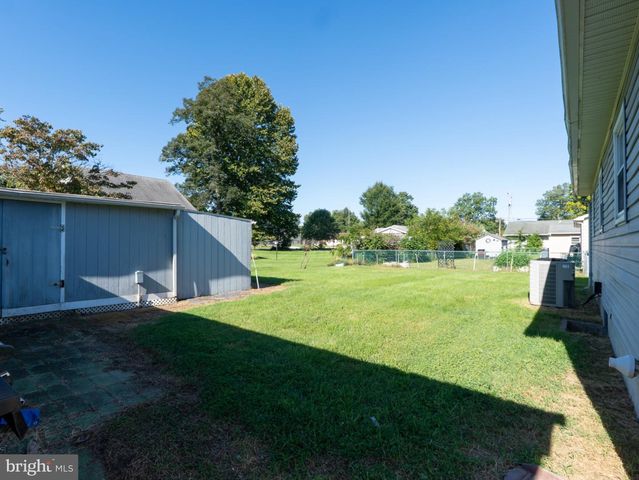51 QUAKER RD, Pennsville, NJ 08070
