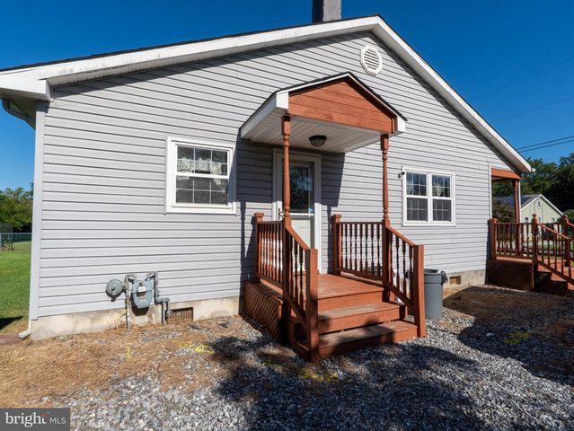51 QUAKER RD, Pennsville, NJ 08070