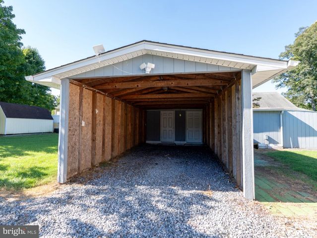 51 QUAKER RD, Pennsville, NJ 08070