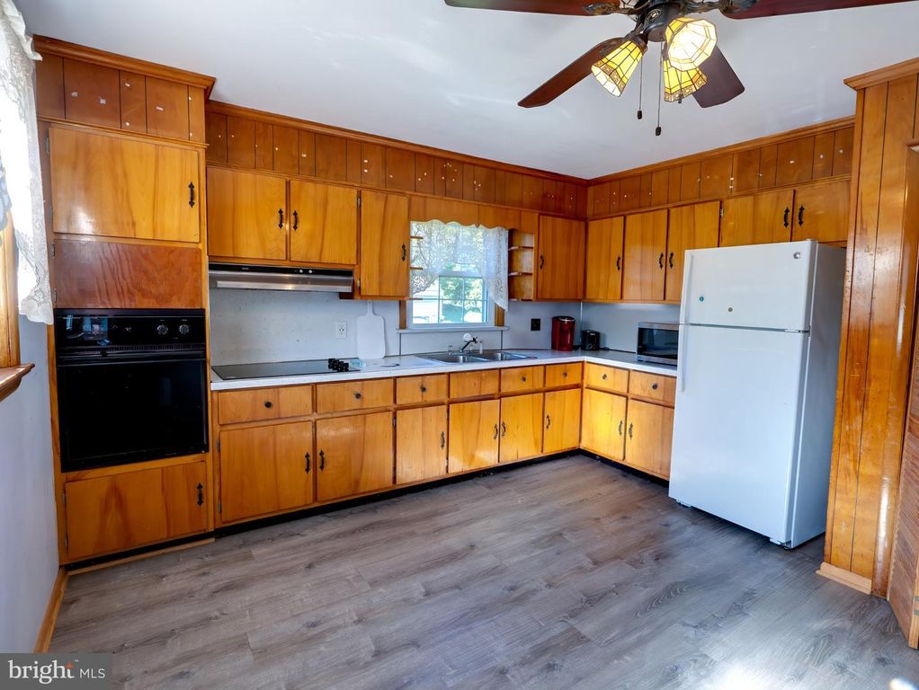 51 QUAKER RD, PENNSVILLE, NJ 08070 — photo 5