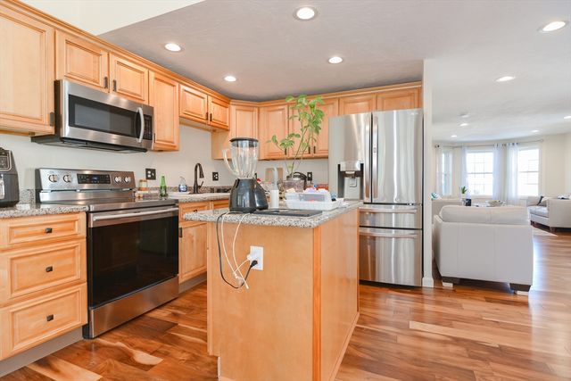 50 Sophia Dr, Worcester, MA 01607