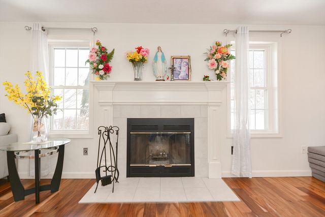 50 Sophia Dr, Worcester, MA 01607