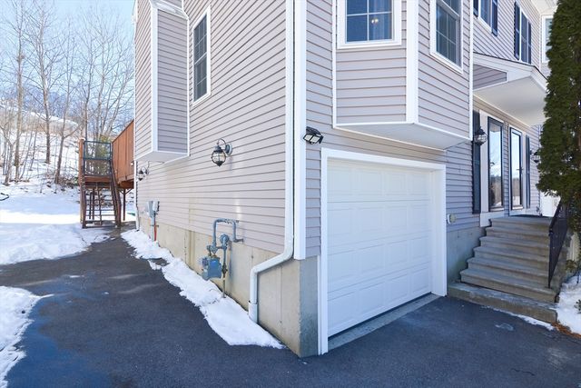 50 Sophia Dr, Worcester, MA 01607