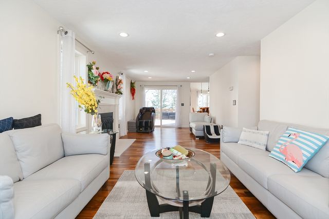 50 Sophia Dr, Worcester, MA 01607