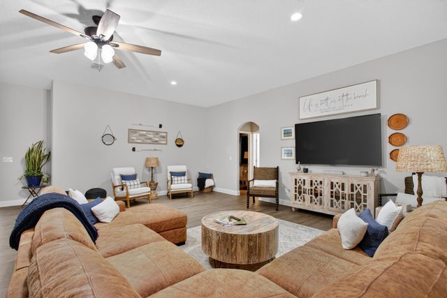 121 Grand Ravine Dr, St Augustine, FL 32086