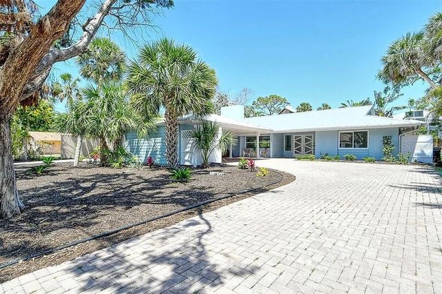 4852 FEATHERBED LANE, Sarasota, FL 34242
