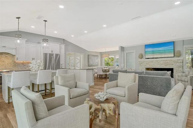 4852 FEATHERBED LANE, Sarasota, FL 34242