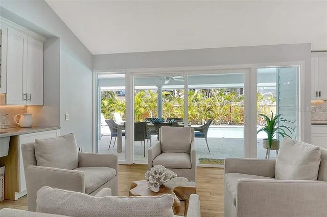 4852 FEATHERBED LANE, Sarasota, FL 34242