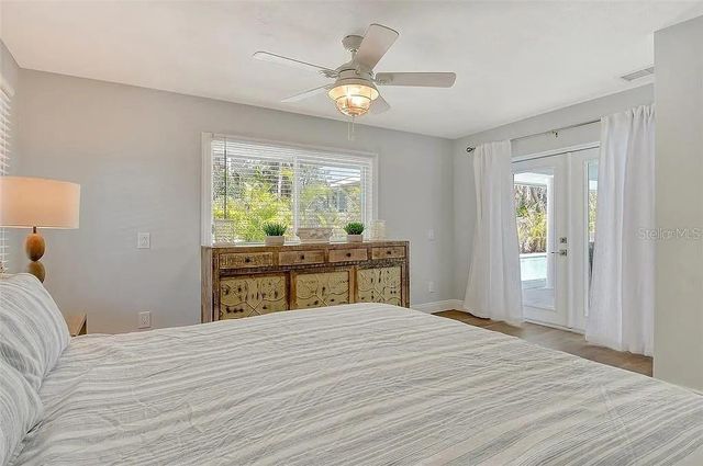 4852 FEATHERBED LANE, Sarasota, FL 34242