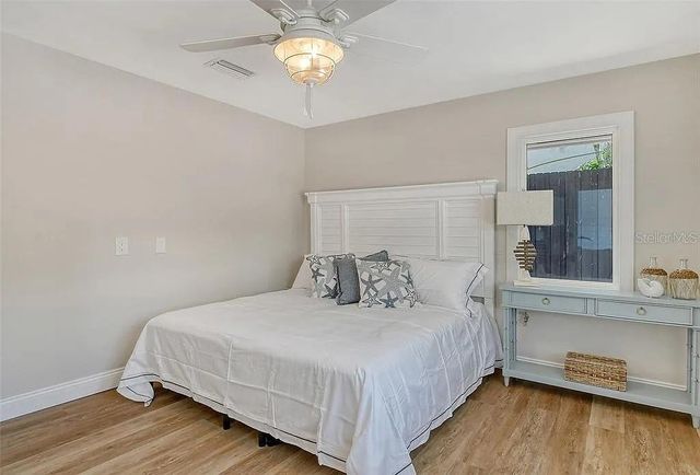 4852 FEATHERBED LANE, Sarasota, FL 34242