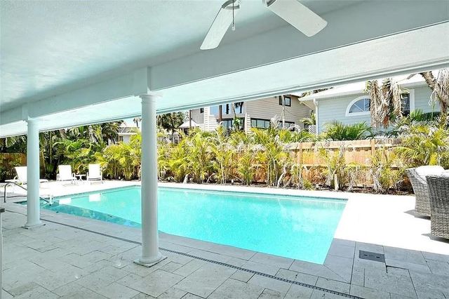 4852 FEATHERBED LANE, Sarasota, FL 34242