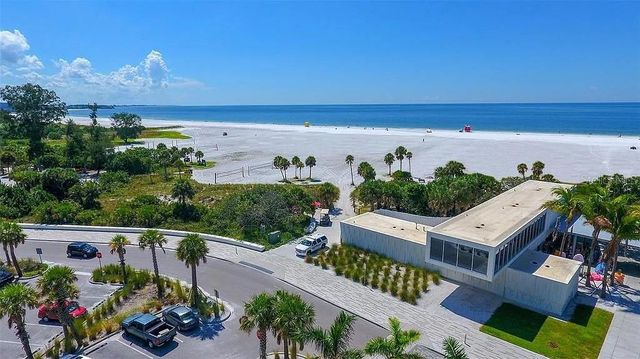 4852 FEATHERBED LANE, Sarasota, FL 34242