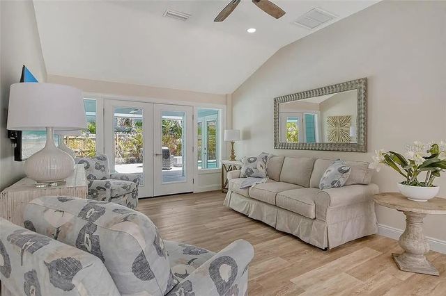 4852 FEATHERBED LANE, Sarasota, FL 34242