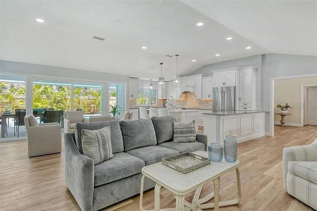 4852 FEATHERBED LANE, Sarasota, FL 34242
