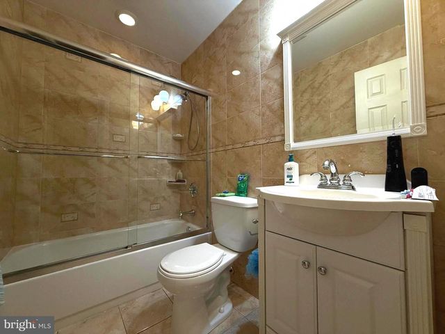 542 FAIRFIELD RD, East Windsor, NJ 08520