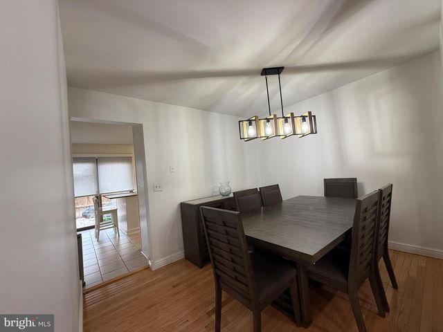 542 FAIRFIELD RD, East Windsor, NJ 08520