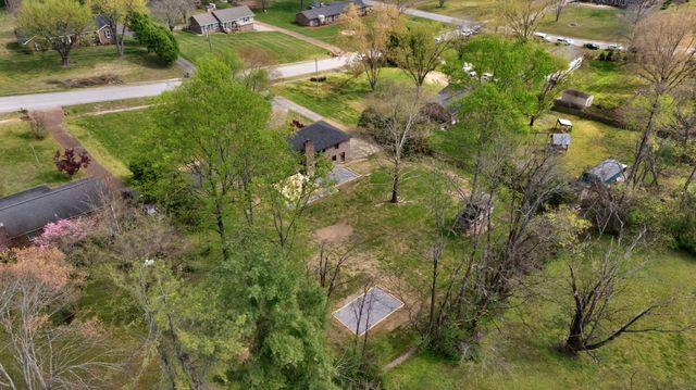 105 Dogwood Ln, Franklin, TN 37064