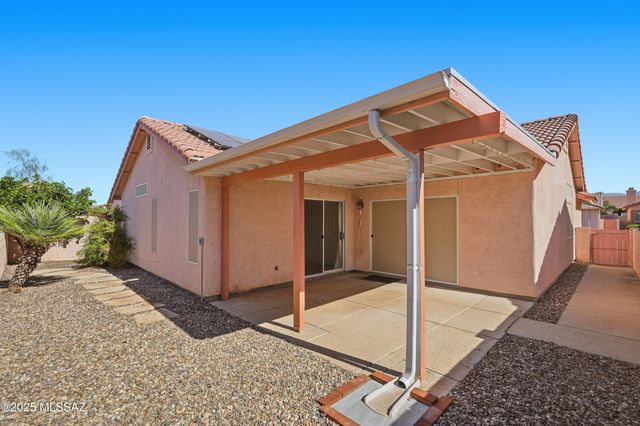 9907 N Woodstone Trail, Tucson, AZ 85742