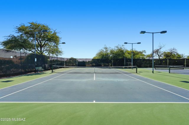 9907 N Woodstone Trail, Tucson, AZ 85742