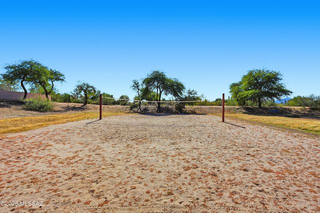 9907 N Woodstone Trail, Tucson, AZ 85742