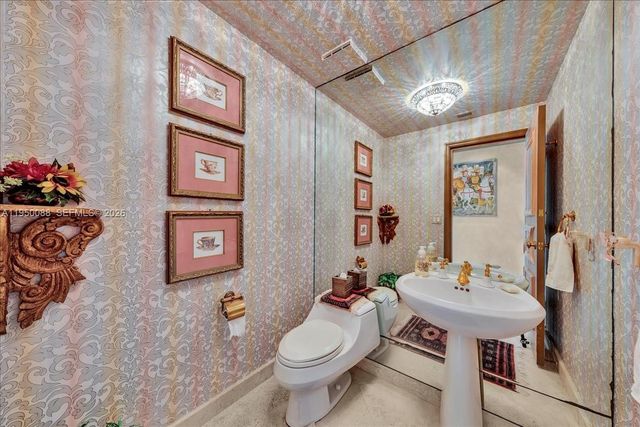 10101 Collins Ave 16B, Bal Harbour, FL 33154