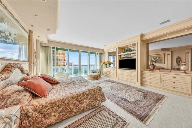 10101 Collins Ave 16B, Bal Harbour, FL 33154