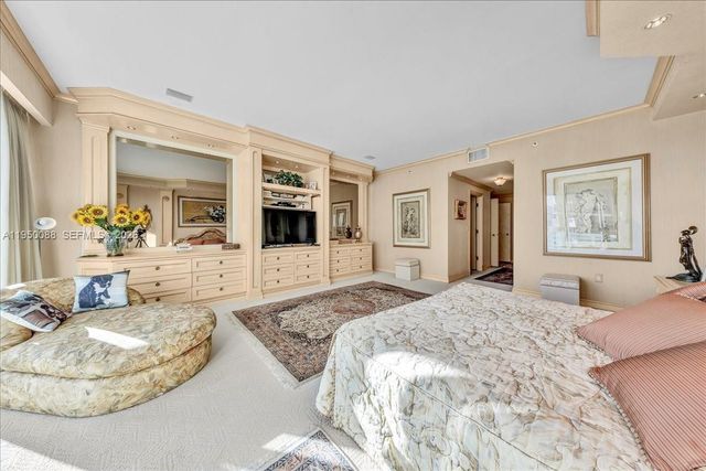 10101 Collins Ave 16B, Bal Harbour, FL 33154