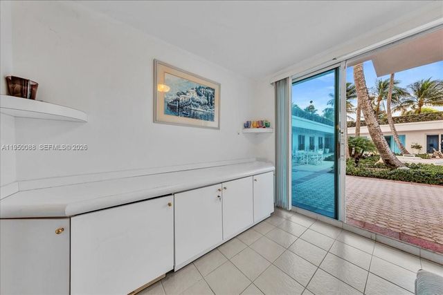 10101 Collins Ave 16B, Bal Harbour, FL 33154