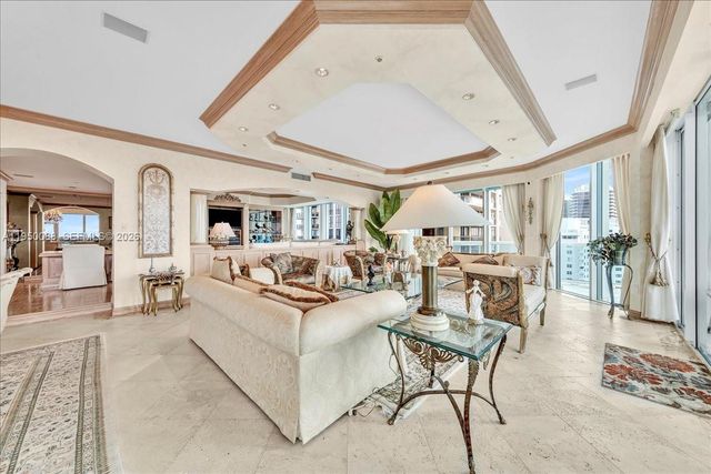 10101 Collins Ave 16B, Bal Harbour, FL 33154