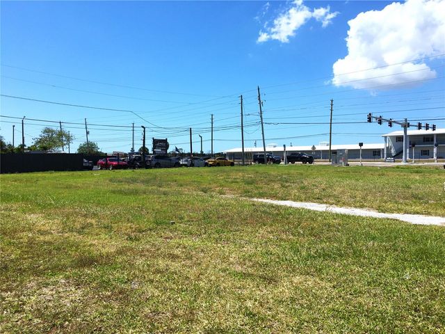 7900 PARK BOULEVARD N, Pinellas Park, FL 33781