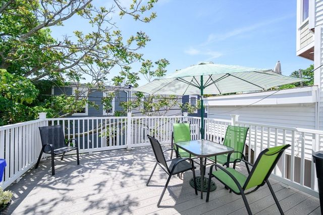 463 E 6th St, Boston, MA 02127
