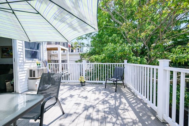 463 E 6th St, Boston, MA 02127