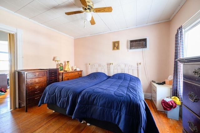 463 E 6th St, Boston, MA 02127