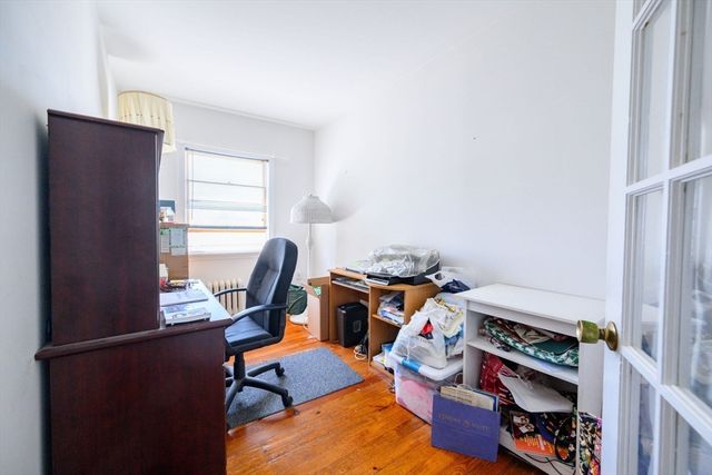 463 E 6th St, Boston, MA 02127