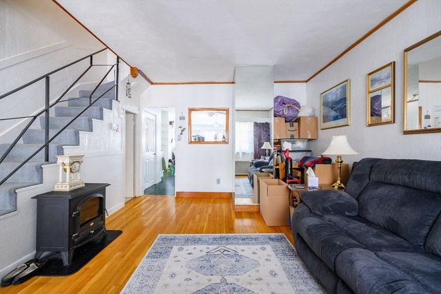 463 E 6th St, Boston, MA 02127