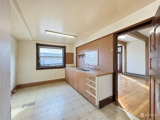 501 E First Street, Port Angeles, WA 98362