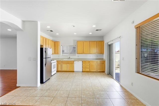 6440 Iguassu Falls Road, Las Vegas, NV 89149
